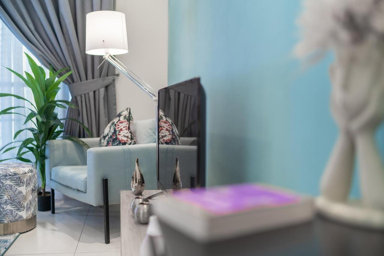شقة Higuests - Cute With Balcony, 5-min To The